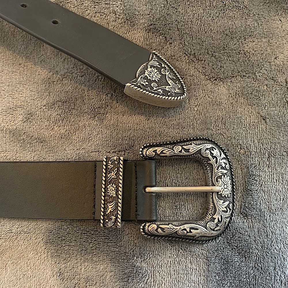 GUESS Belt new